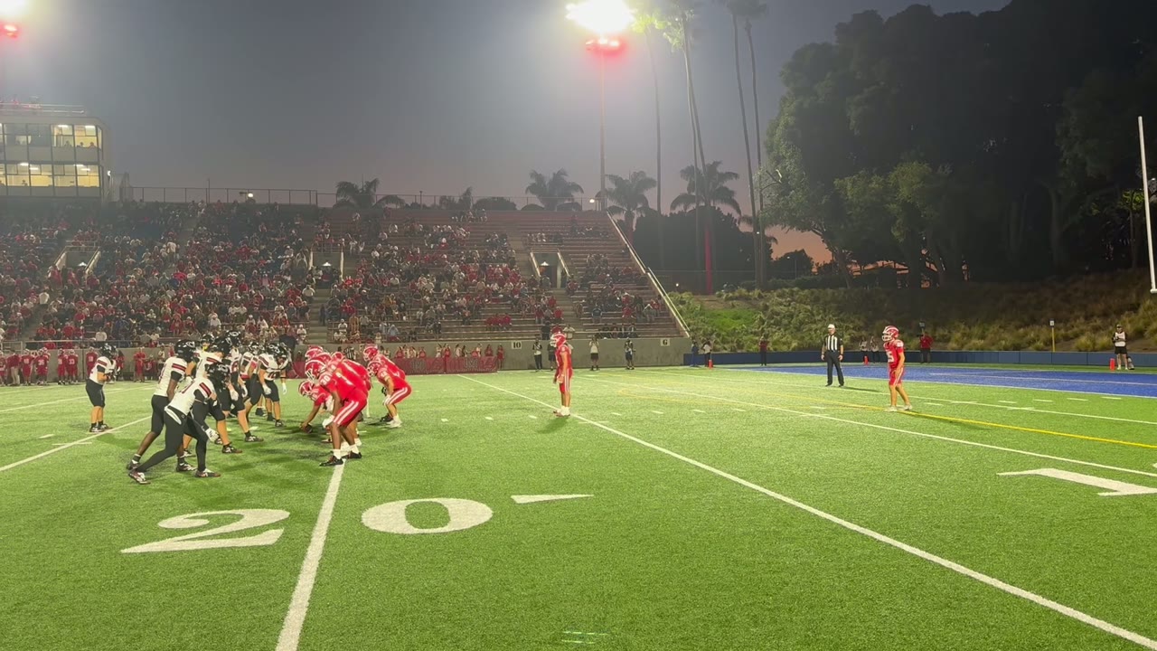 Mater Dei snaps the ball over the kickers head for a Cen10 Safety!