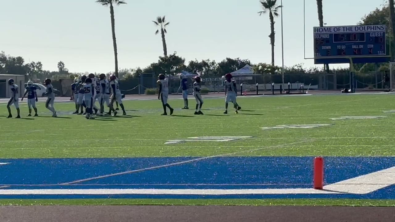 Red zone catch, set up for touchdown.