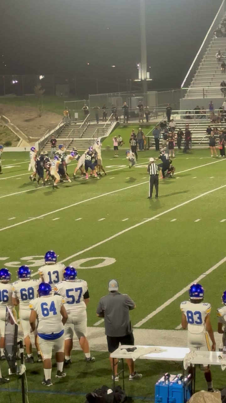 Field goal attempt NO GOOD!