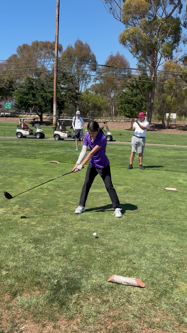 Opening tee shots at Sandpiper '26!
