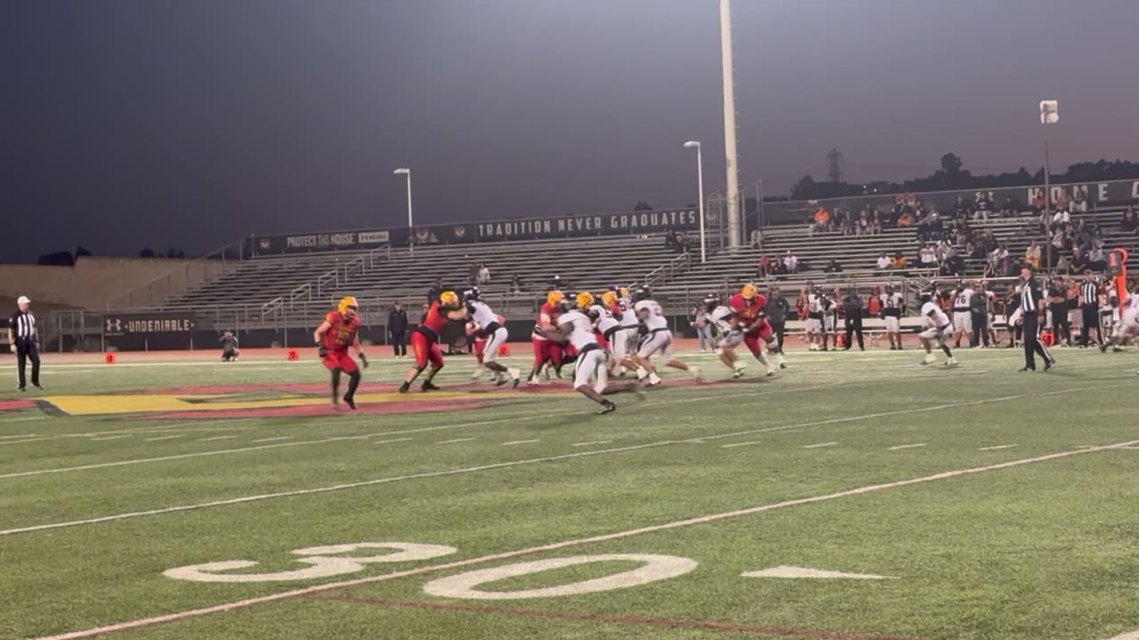 Carson tosses Pitts db
