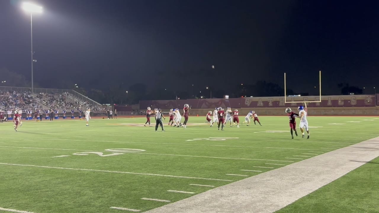 Great pass from Coombs to Dillon to get the Barons down to the 10 yard