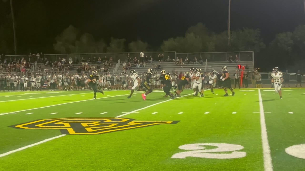 Spencer on the run completes a pass to #6 Hooper for a Capo touchdown!